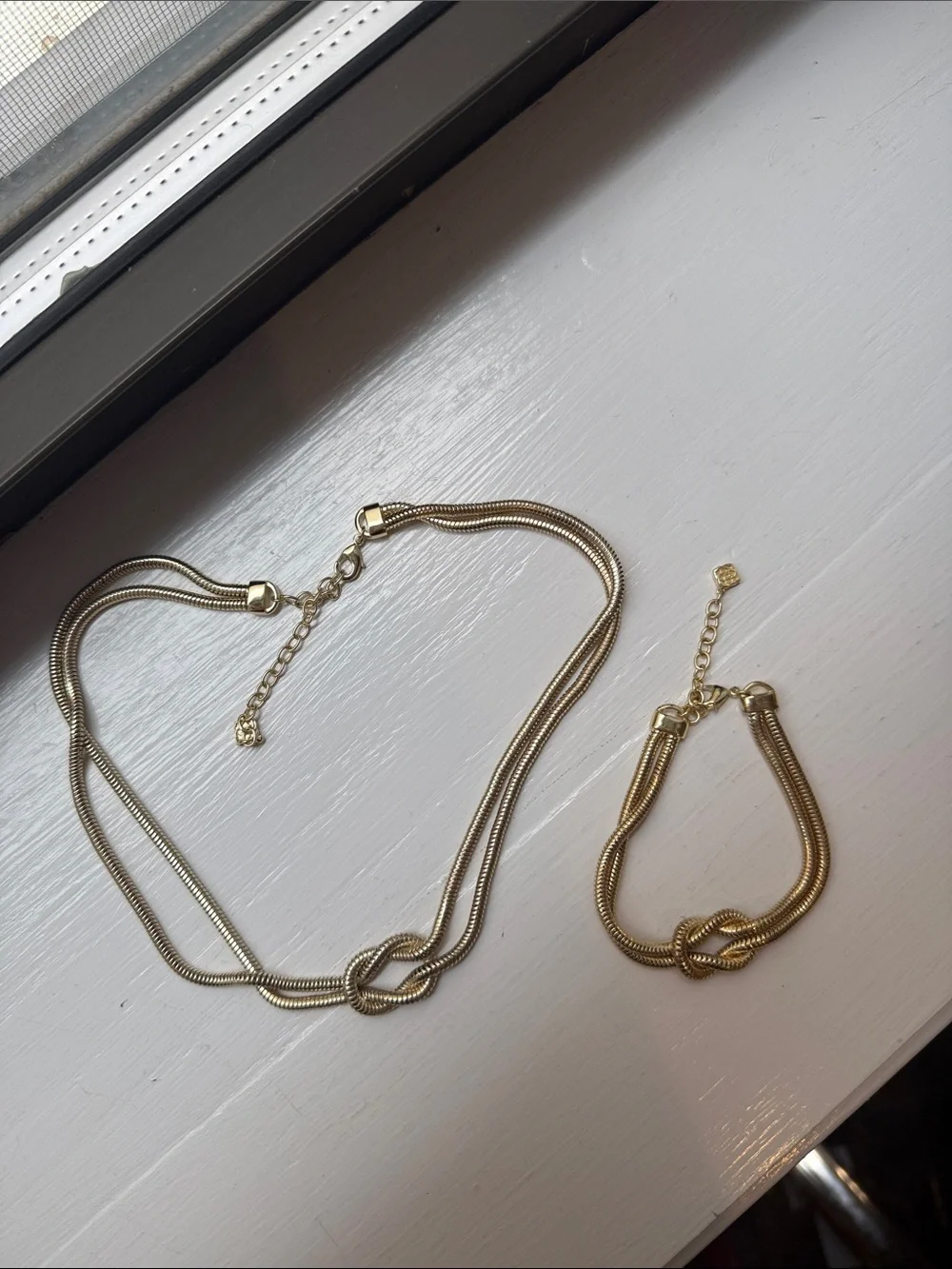 Kendra Scott Gold Knot Necklace and Bracelet Set